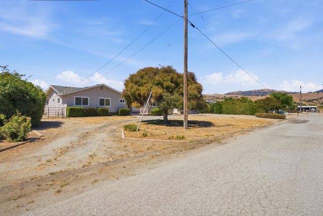 1135 Manning Court, San Martin, CA 95046