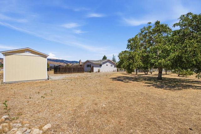 1135 Manning Court, San Martin, CA 95046