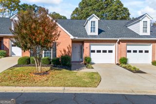 38 Somerset Court, Hartwell, GA 30643