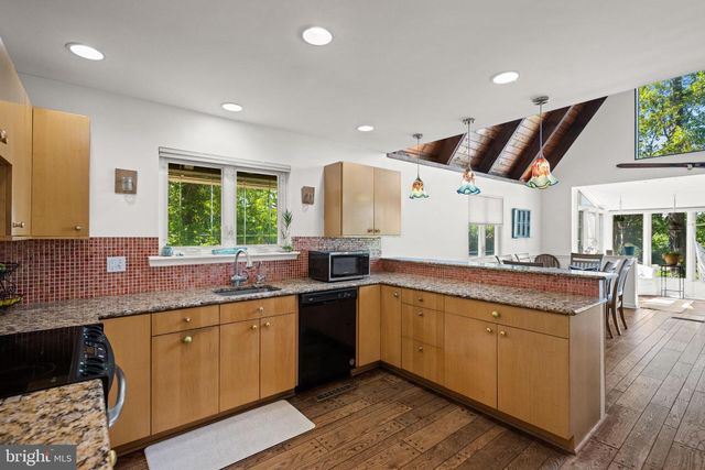 2915 SOUTH CT, Annapolis, MD 21401