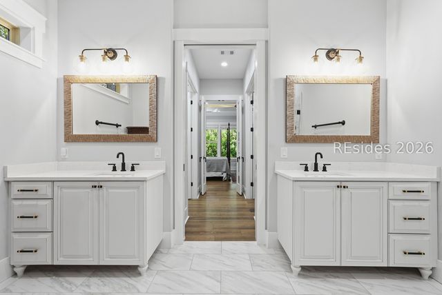 11 Jingle Shell Ln, Hilton Head Island, SC 29926