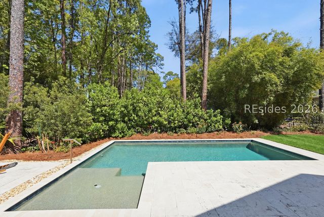 11 Jingle Shell Ln, Hilton Head Island, SC 29926