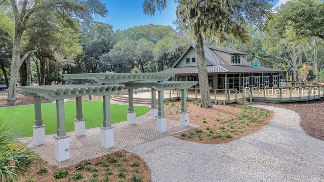 11 Jingle Shell Ln, Hilton Head Island, SC 29926