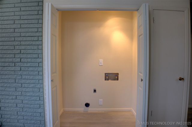 6946 E 20th Place, Tulsa, OK 74114