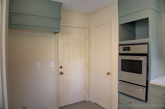 6946 E 20th Place, Tulsa, OK 74114