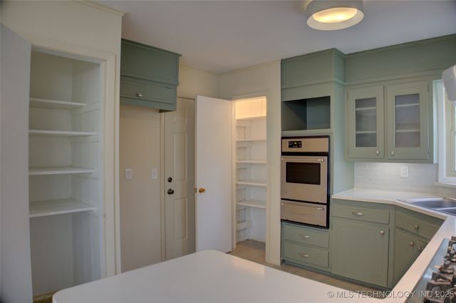 6946 E 20th Place, Tulsa, OK 74114