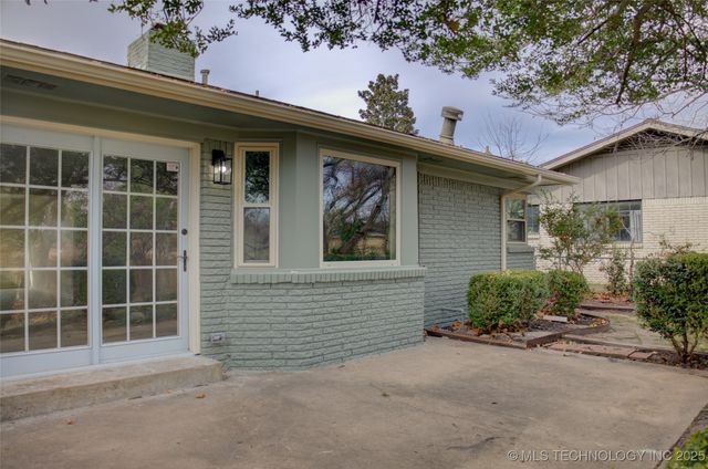 6946 E 20th Place, Tulsa, OK 74114