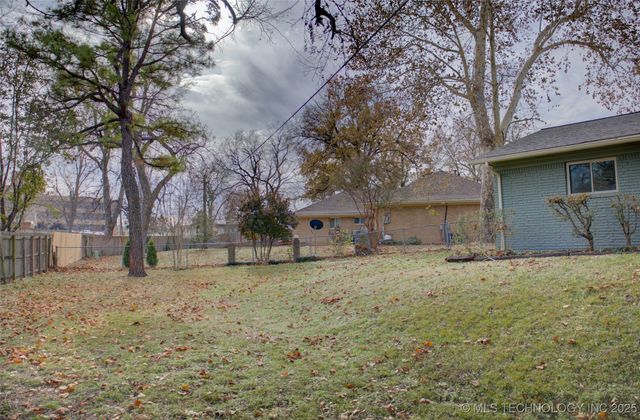 6946 E 20th Place, Tulsa, OK 74114
