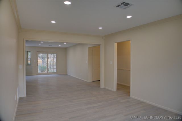 6946 E 20th Place, Tulsa, OK 74114