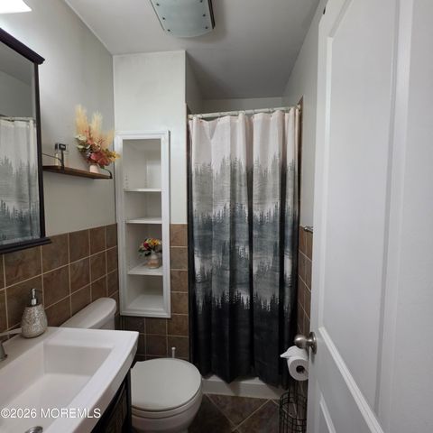 1018 Yellowbank Road, Toms River, NJ 08753