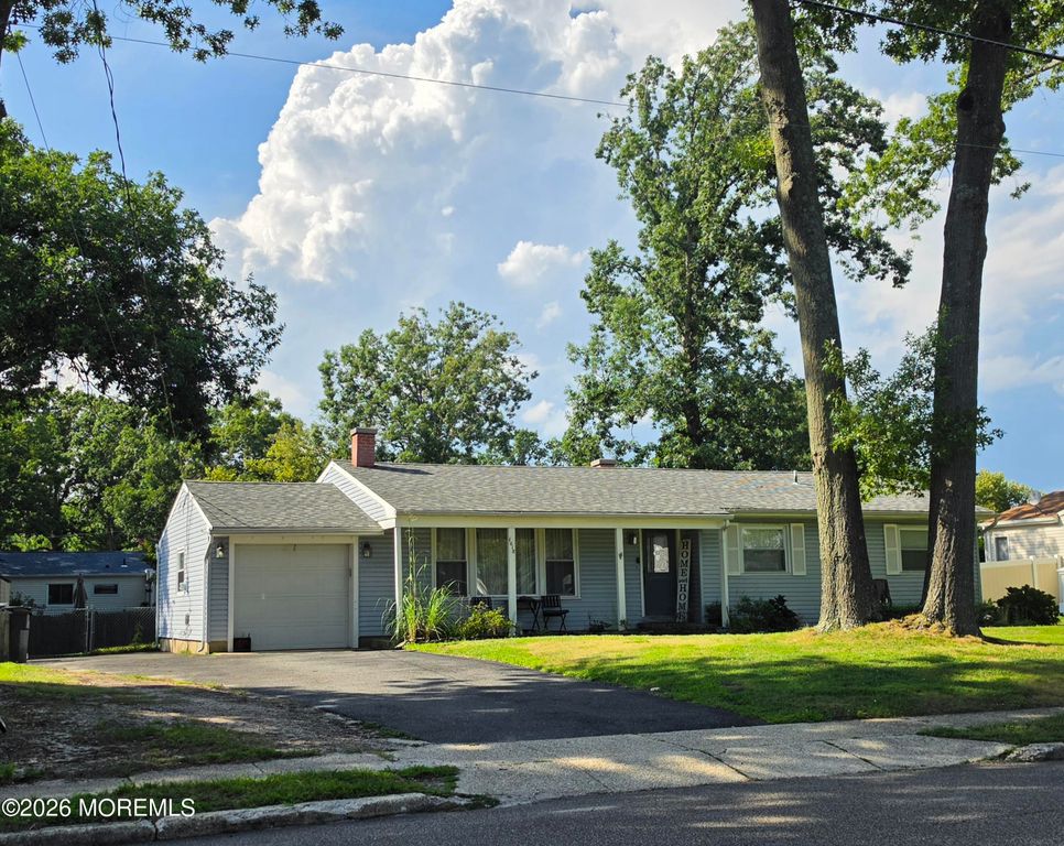 1018 Yellowbank Road, Toms River, NJ 08753