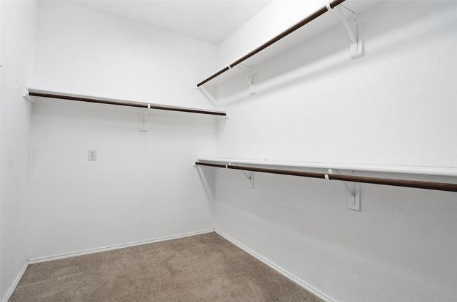 508 Lakeview Circle, Burleson, TX 76028