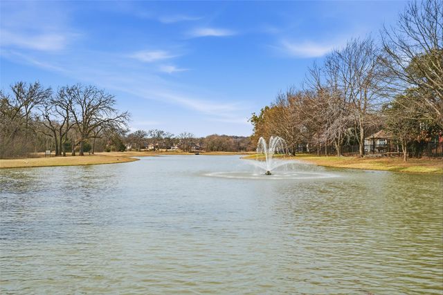 508 Lakeview Circle, Burleson, TX 76028