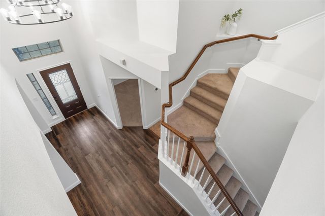 508 Lakeview Circle, Burleson, TX 76028