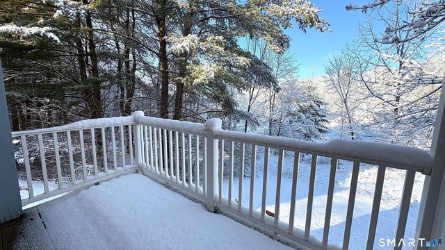 26 Julia Court 26, East Windsor, CT 06016