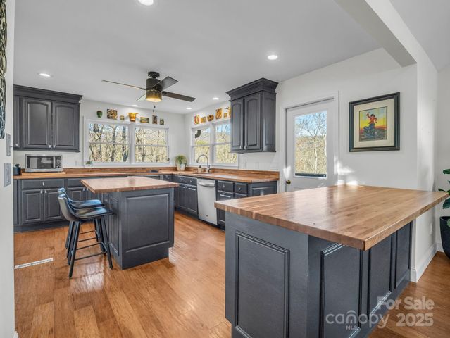 158 Rock Spring Lane, Lake Lure, NC 28746