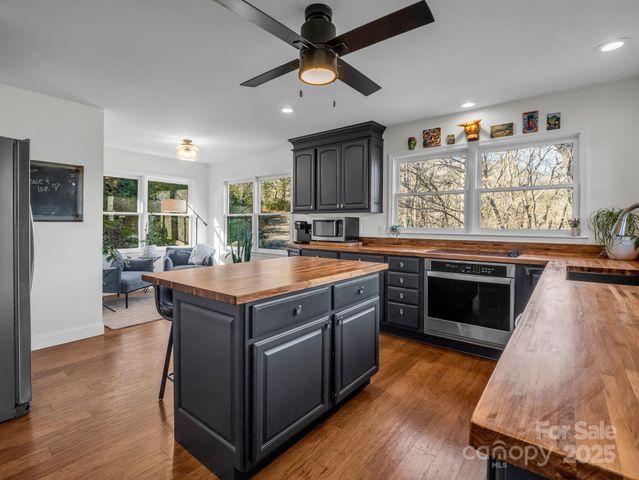 158 Rock Spring Lane, Lake Lure, NC 28746