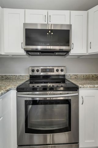 94 Beech Hill Ave Unit 5, Manchester, NH 03103