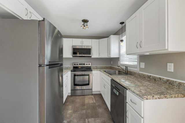 94 Beech Hill Ave Unit 5, Manchester, NH 03103