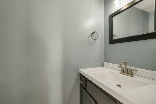 94 Beech Hill Ave Unit 5, Manchester, NH 03103