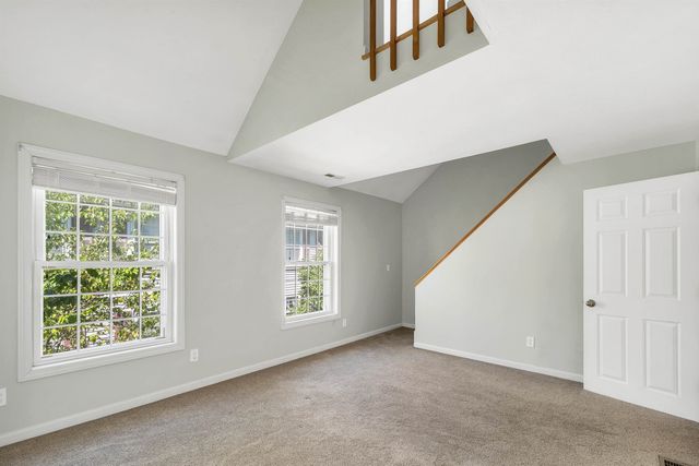 94 Beech Hill Ave Unit 5, Manchester, NH 03103