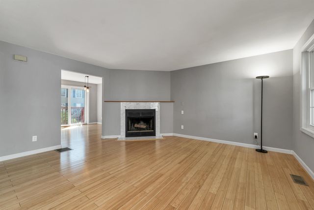 94 Beech Hill Ave Unit 5, Manchester, NH 03103