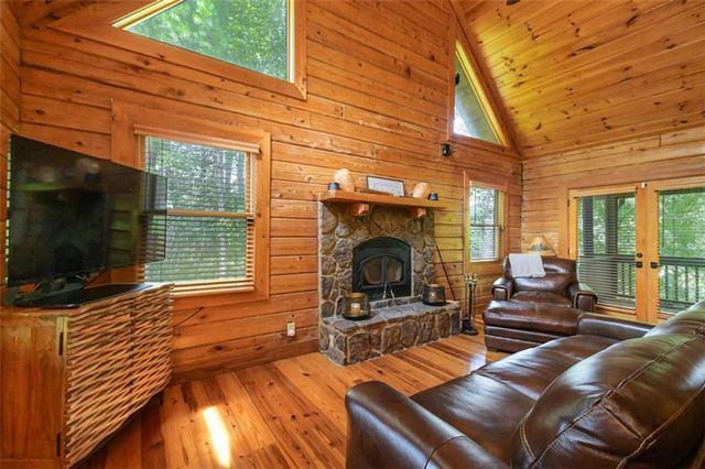 250 Meadow Lane, Talking Rock, GA 30175