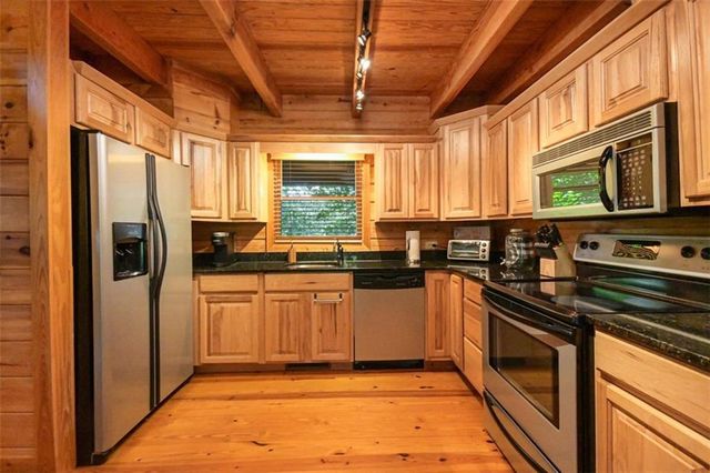 250 Meadow Lane, Talking Rock, GA 30175