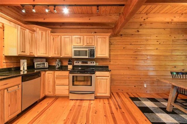 250 Meadow Lane, Talking Rock, GA 30175