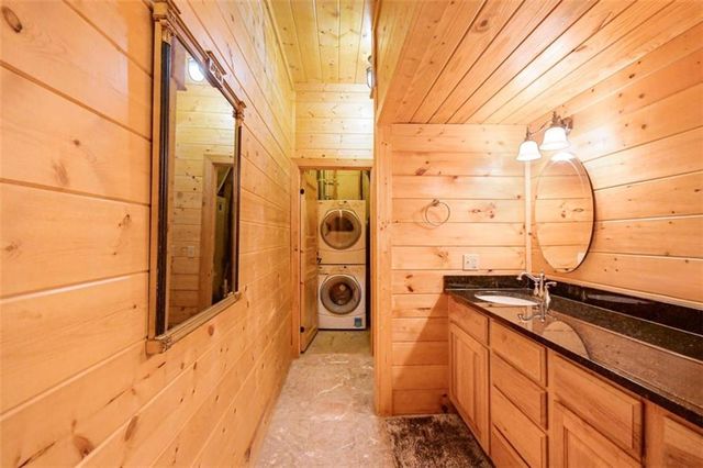 250 Meadow Lane, Talking Rock, GA 30175