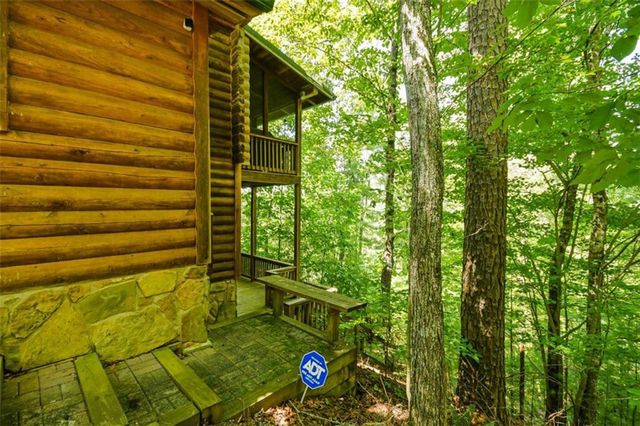 250 Meadow Lane, Talking Rock, GA 30175