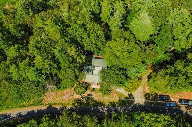 250 Meadow Lane, Talking Rock, GA 30175