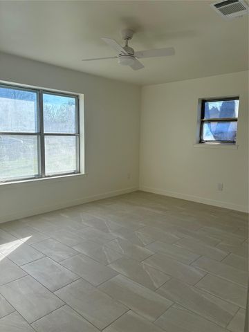 1203 Hackberry DR, Marble Falls, TX 78654