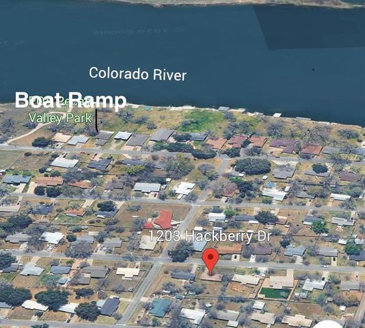 1203 Hackberry DR, Marble Falls, TX 78654