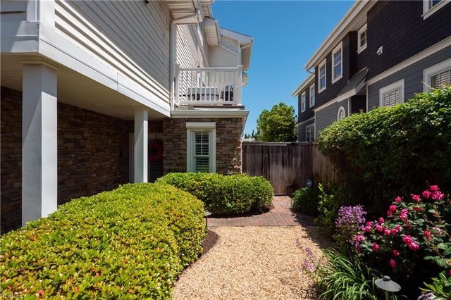5512 Ocean Front AVE, Virginia Beach, VA 23451