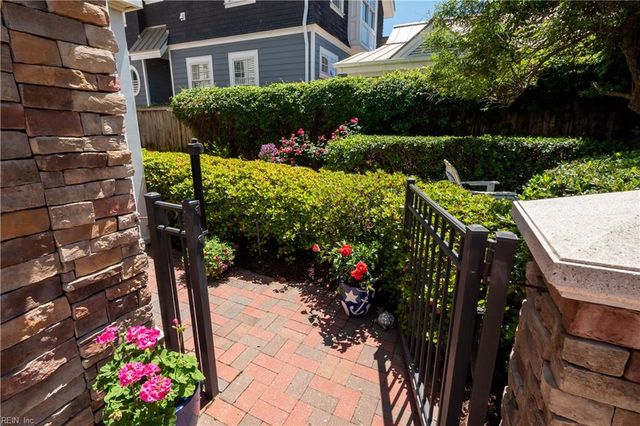 5512 Ocean Front AVE, Virginia Beach, VA 23451