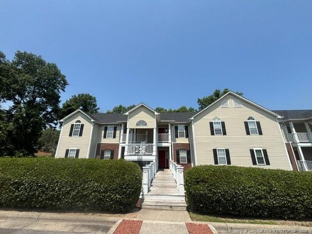 362 Bubble Creek Court 10, Fayetteville, NC 28311
