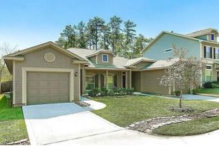 49 Woodland Hills Drive B, Conroe, TX 77303