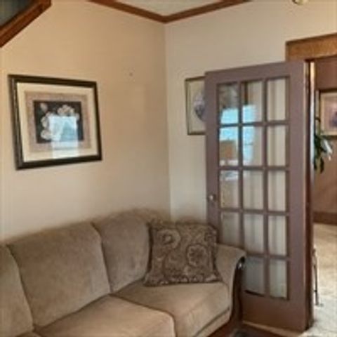 9 Montgomery Street, Westfield, MA 01085