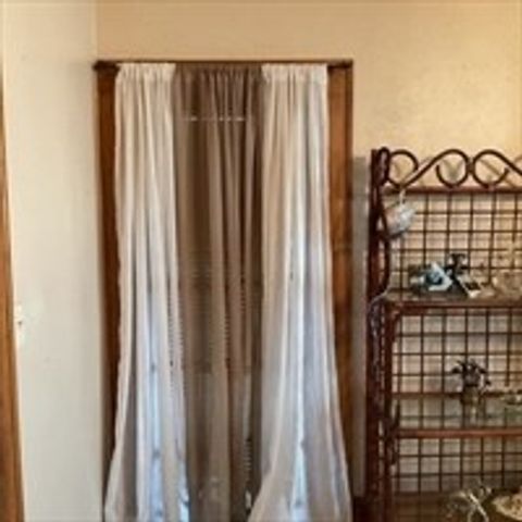 9 Montgomery Street, Westfield, MA 01085