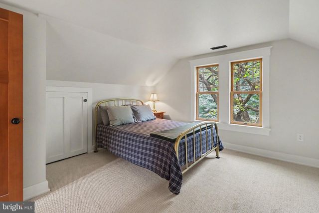 1438 NAAMANS CREEK RD, Garnet Valley, PA 19060