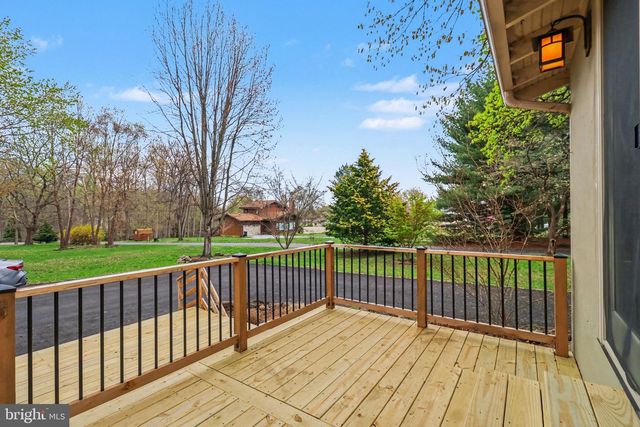 1438 NAAMANS CREEK RD, Garnet Valley, PA 19060