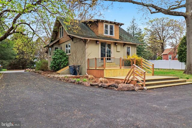 1438 NAAMANS CREEK RD, Garnet Valley, PA 19060