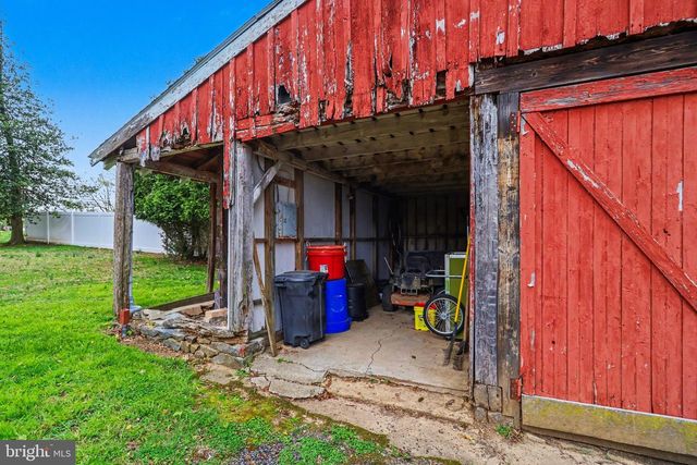 1438 NAAMANS CREEK RD, Garnet Valley, PA 19060