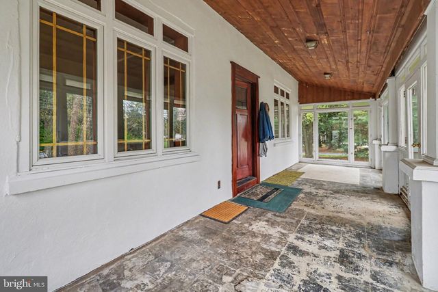 1438 NAAMANS CREEK RD, Garnet Valley, PA 19060