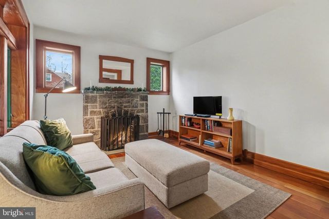 1438 NAAMANS CREEK RD, Garnet Valley, PA 19060