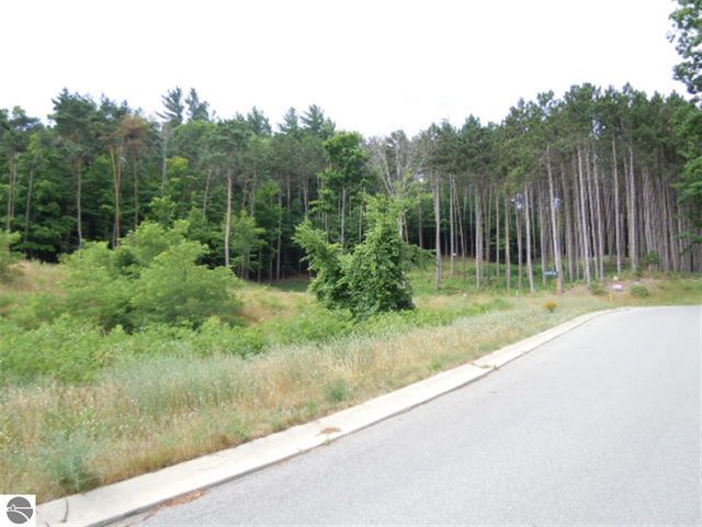 843 Wind Drift Drive, Garfield Twp, MI 49684