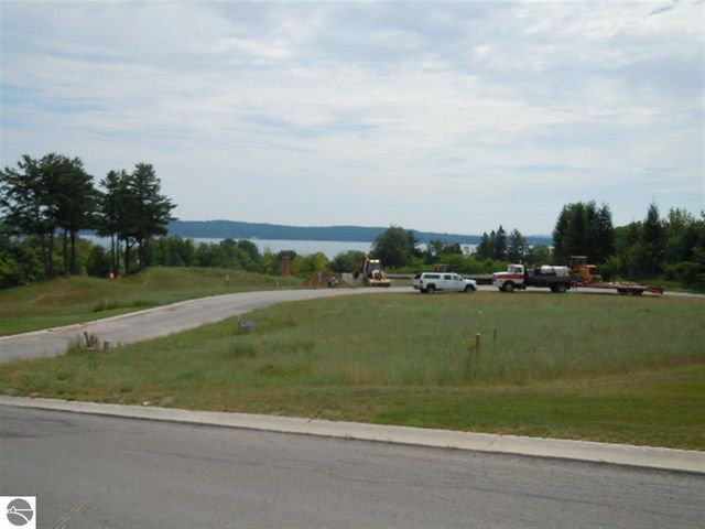 843 Wind Drift Drive, Garfield Twp, MI 49684