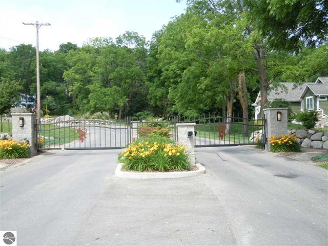 843 Wind Drift Drive, Garfield Twp, MI 49684