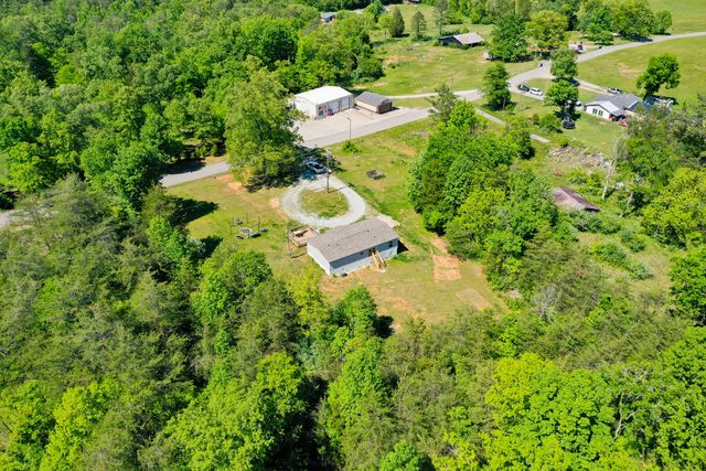 656 Omega Park Road, Somerset, KY 42501